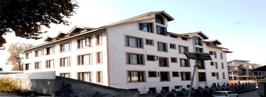 Hotel Welcome Residency Srinagar  Exterior photo