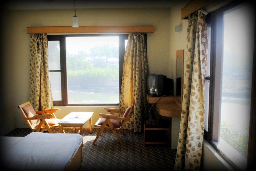 Hotel Welcome Residency Srinagar  Room photo